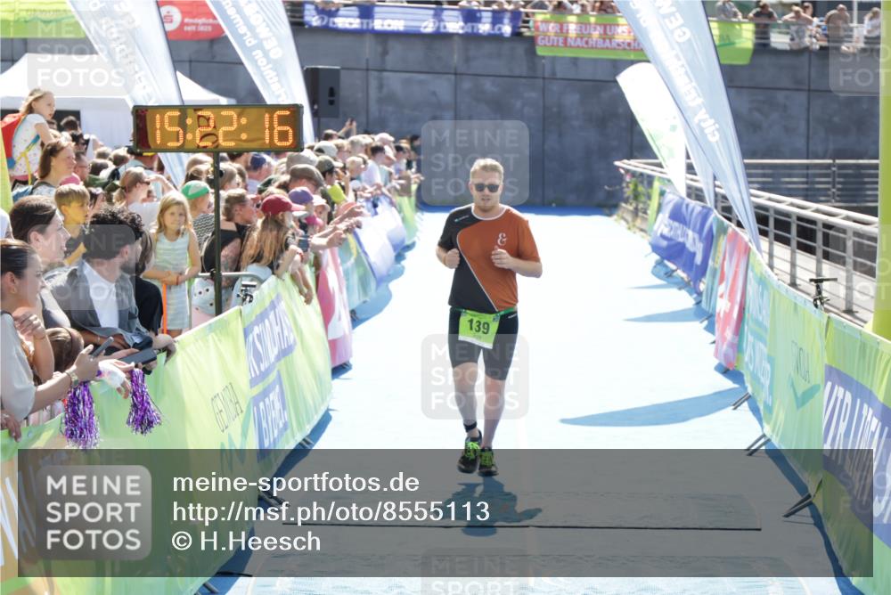10.08.2025 - GEWOBA Citytriathlon Bremen H.Heesch http://msf.ph/oto/8555113 10.08.2025 15:22:20 Ziel 139 meine-sportfotos.de