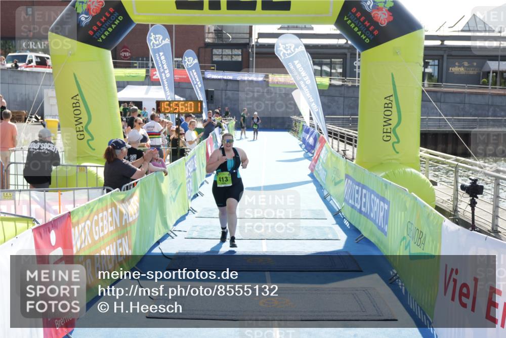 10.08.2025 - GEWOBA Citytriathlon Bremen H.Heesch http://msf.ph/oto/8555132 10.08.2025 15:56:05 Ziel 413 meine-sportfotos.de
