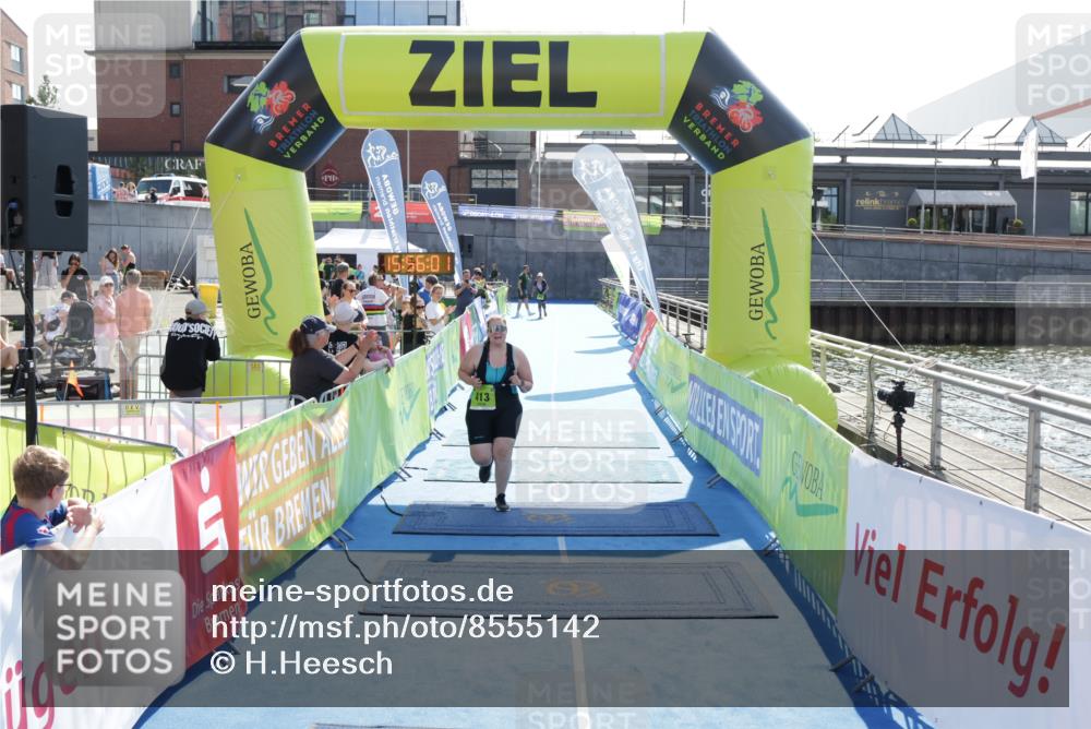 10.08.2025 - GEWOBA Citytriathlon Bremen H.Heesch http://msf.ph/oto/8555142 10.08.2025 15:56:05 Ziel 413 meine-sportfotos.de