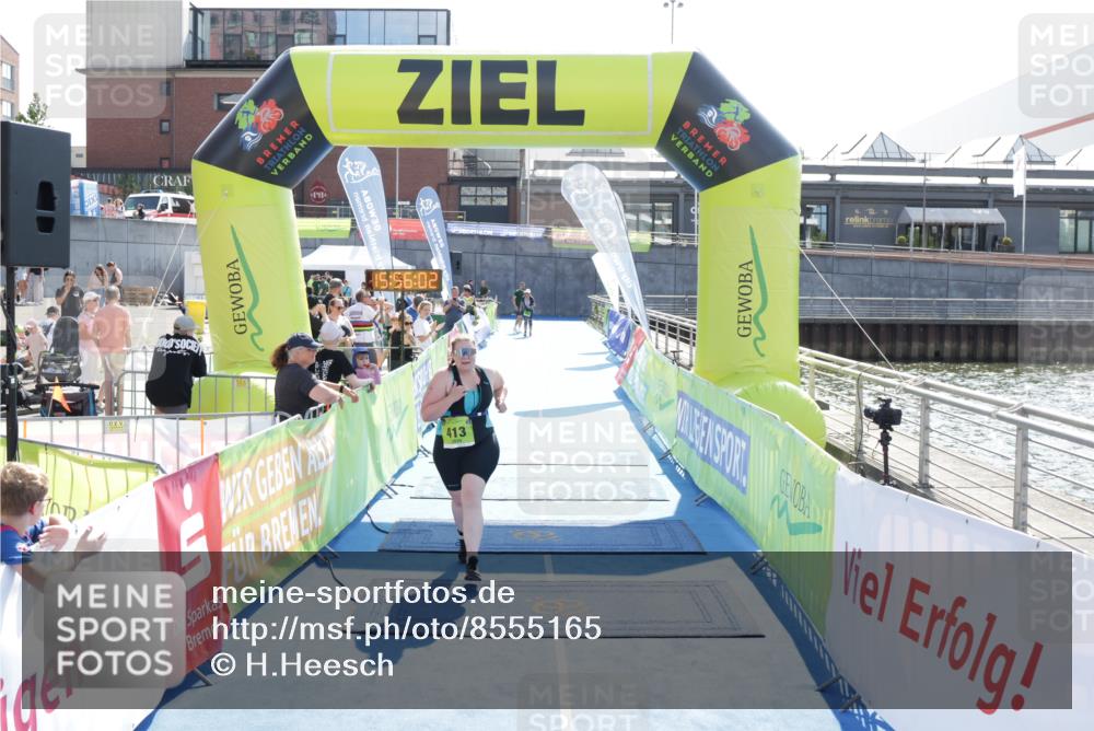 10.08.2025 - GEWOBA Citytriathlon Bremen H.Heesch http://msf.ph/oto/8555165 10.08.2025 15:56:06 Ziel 413 meine-sportfotos.de