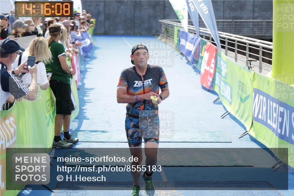 10.08.2025 - GEWOBA Citytriathlon Bremen H.Heesch http://msf.ph/oto/8555183 10.08.2025 14:16:11 Ziel 555, 783, 820, 888 meine-sportfotos.de