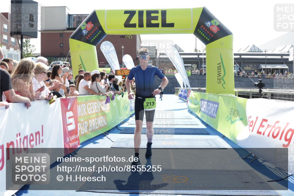 10.08.2025 - GEWOBA Citytriathlon Bremen H.Heesch http://msf.ph/oto/8555255 10.08.2025 15:22:50 Ziel 52, 108, 213, 246 meine-sportfotos.de