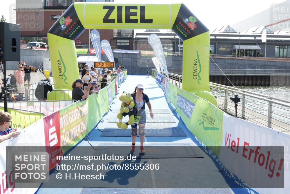 10.08.2025 - GEWOBA Citytriathlon Bremen H.Heesch http://msf.ph/oto/8555306 10.08.2025 15:56:18 Ziel 529 meine-sportfotos.de