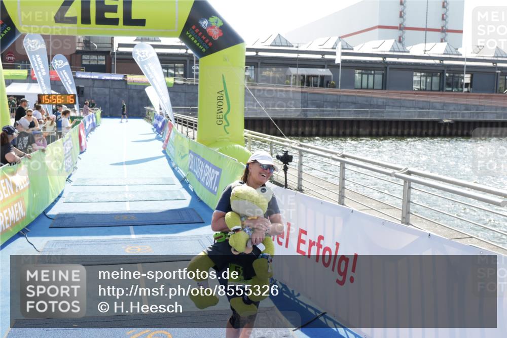 10.08.2025 - GEWOBA Citytriathlon Bremen H.Heesch http://msf.ph/oto/8555326 10.08.2025 15:56:21 Ziel 529 meine-sportfotos.de