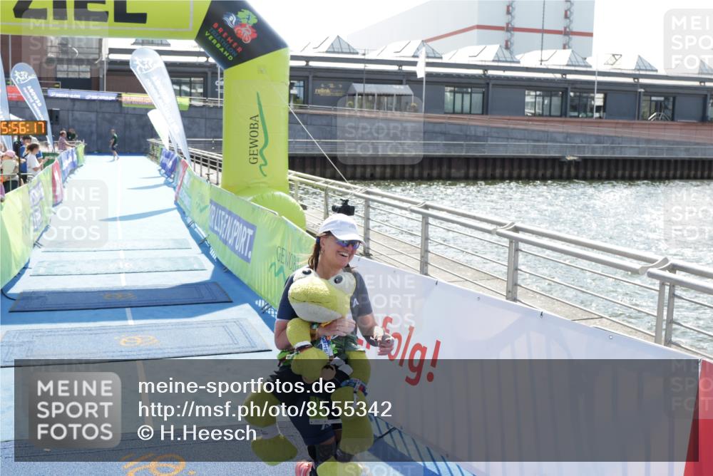 10.08.2025 - GEWOBA Citytriathlon Bremen H.Heesch http://msf.ph/oto/8555342 10.08.2025 15:56:21 Ziel 529 meine-sportfotos.de