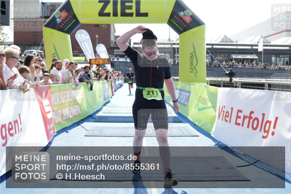 10.08.2025 - GEWOBA Citytriathlon Bremen H.Heesch http://msf.ph/oto/8555361 10.08.2025 15:23:19 Ziel 24, 100, 162, 211 meine-sportfotos.de