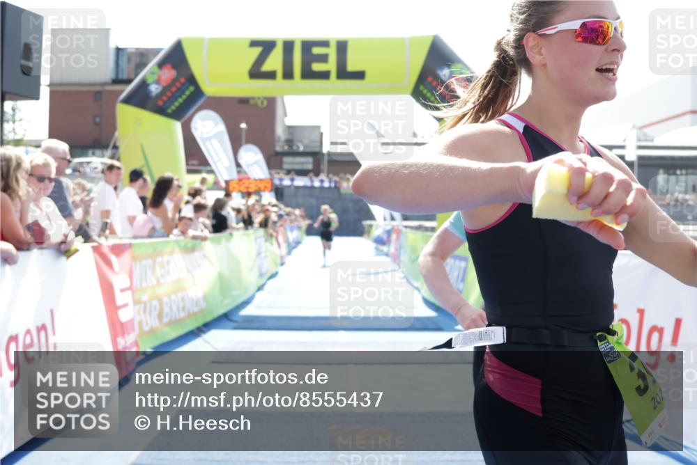 10.08.2025 - GEWOBA Citytriathlon Bremen H.Heesch http://msf.ph/oto/8555437 10.08.2025 15:23:52 Ziel 209, 360, 363, 372 meine-sportfotos.de