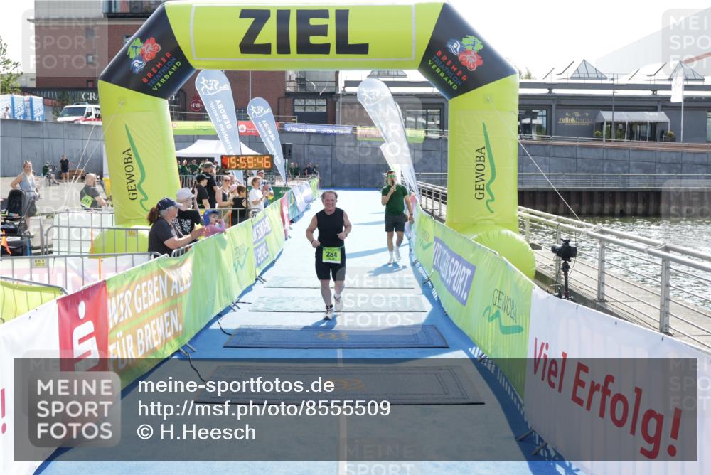 10.08.2025 - GEWOBA Citytriathlon Bremen H.Heesch http://msf.ph/oto/8555509 10.08.2025 15:59:50 Ziel 284 meine-sportfotos.de