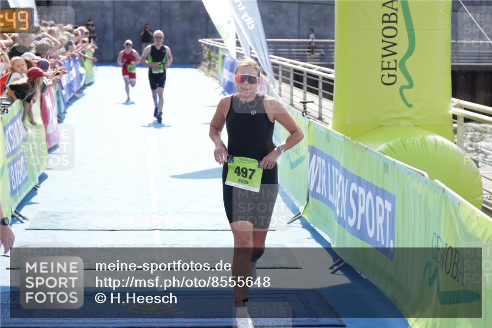 10.08.2025 - GEWOBA Citytriathlon Bremen H.Heesch http://msf.ph/oto/8555648 10.08.2025 15:24:53 Ziel 234, 258, 280, 453, 497 meine-sportfotos.de