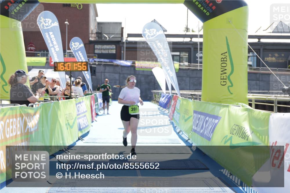 10.08.2025 - GEWOBA Citytriathlon Bremen H.Heesch http://msf.ph/oto/8555652 10.08.2025 16:02:00 Ziel 391 meine-sportfotos.de
