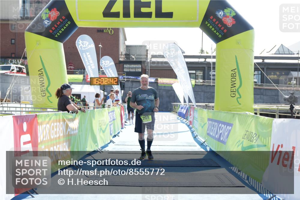 10.08.2025 - GEWOBA Citytriathlon Bremen H.Heesch http://msf.ph/oto/8555772 10.08.2025 16:02:46 Ziel 299 meine-sportfotos.de