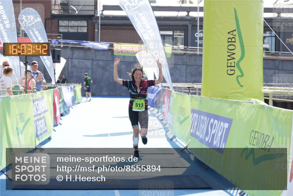 10.08.2025 - GEWOBA Citytriathlon Bremen H.Heesch http://msf.ph/oto/8555894 10.08.2025 16:03:46 Ziel 513 meine-sportfotos.de