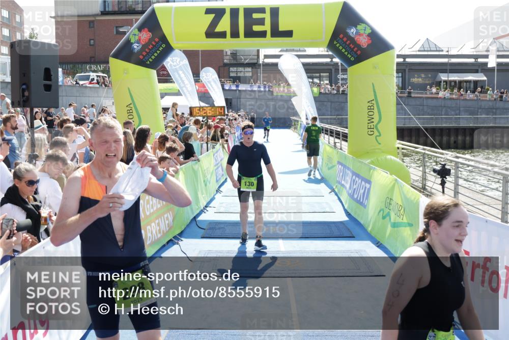 10.08.2025 - GEWOBA Citytriathlon Bremen H.Heesch http://msf.ph/oto/8555915 10.08.2025 15:26:18 Ziel 130, 303, 404 meine-sportfotos.de