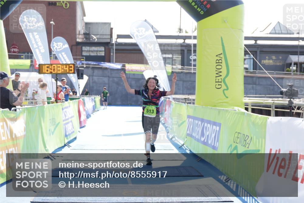 10.08.2025 - GEWOBA Citytriathlon Bremen H.Heesch http://msf.ph/oto/8555917 10.08.2025 16:03:47 Ziel 513 meine-sportfotos.de