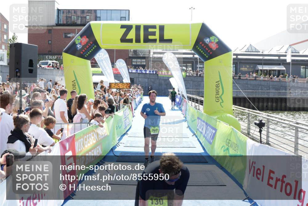 10.08.2025 - GEWOBA Citytriathlon Bremen H.Heesch http://msf.ph/oto/8555950 10.08.2025 15:26:26 Ziel 200 meine-sportfotos.de