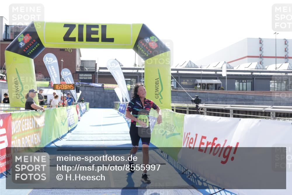 10.08.2025 - GEWOBA Citytriathlon Bremen H.Heesch http://msf.ph/oto/8555997 10.08.2025 16:03:49 Ziel 513 meine-sportfotos.de