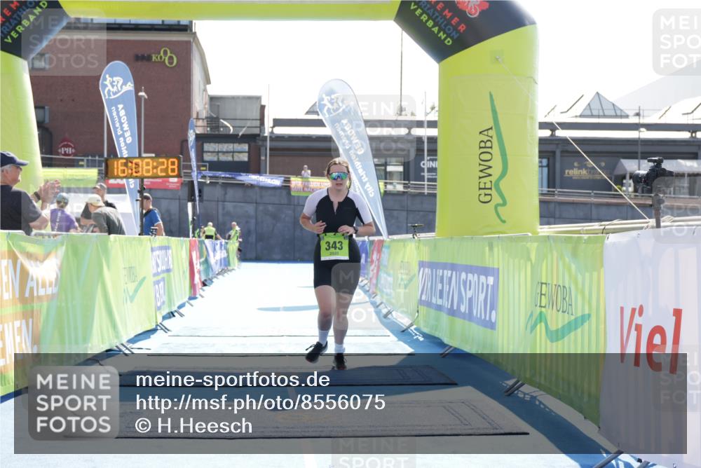 10.08.2025 - GEWOBA Citytriathlon Bremen H.Heesch http://msf.ph/oto/8556075 10.08.2025 16:08:32 Ziel 343 meine-sportfotos.de