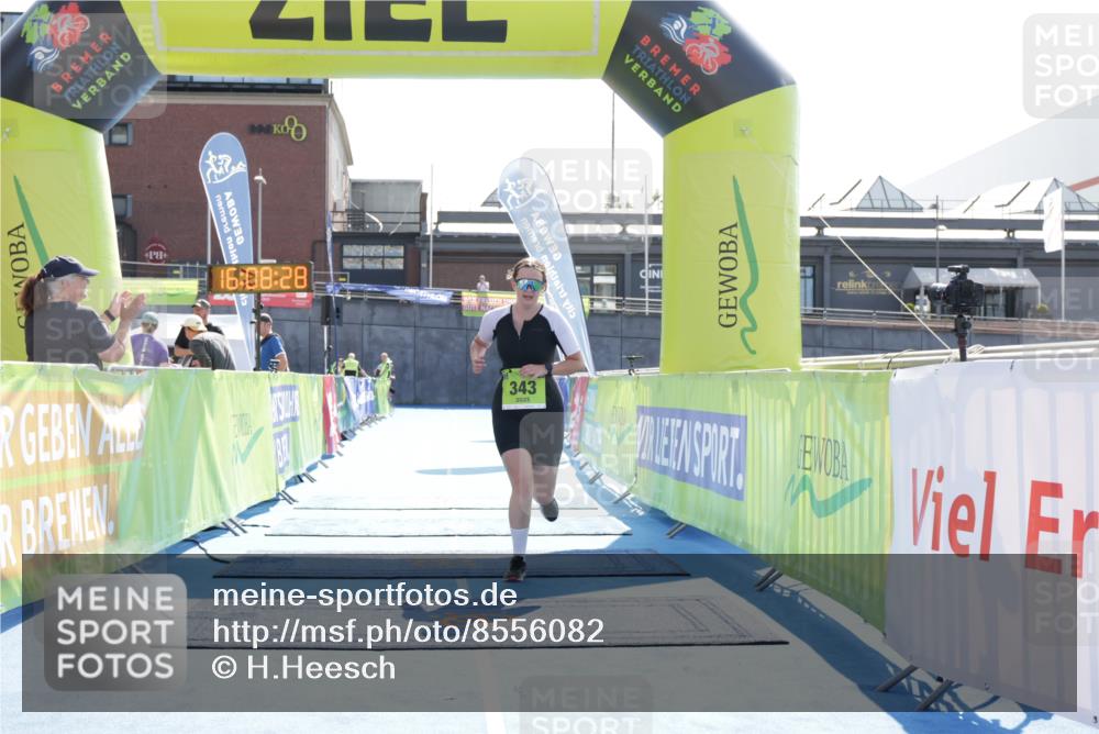 10.08.2025 - GEWOBA Citytriathlon Bremen H.Heesch http://msf.ph/oto/8556082 10.08.2025 16:08:32 Ziel 343 meine-sportfotos.de