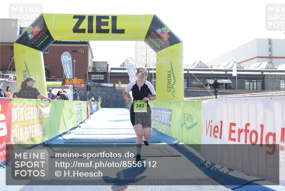 10.08.2025 - GEWOBA Citytriathlon Bremen H.Heesch http://msf.ph/oto/8556112 10.08.2025 16:08:33 Ziel 343 meine-sportfotos.de
