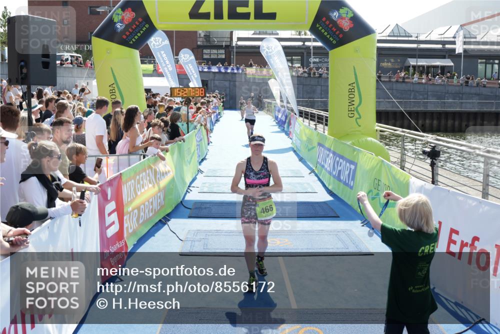 10.08.2025 - GEWOBA Citytriathlon Bremen H.Heesch http://msf.ph/oto/8556172 10.08.2025 15:27:42 Ziel 56, 466 meine-sportfotos.de