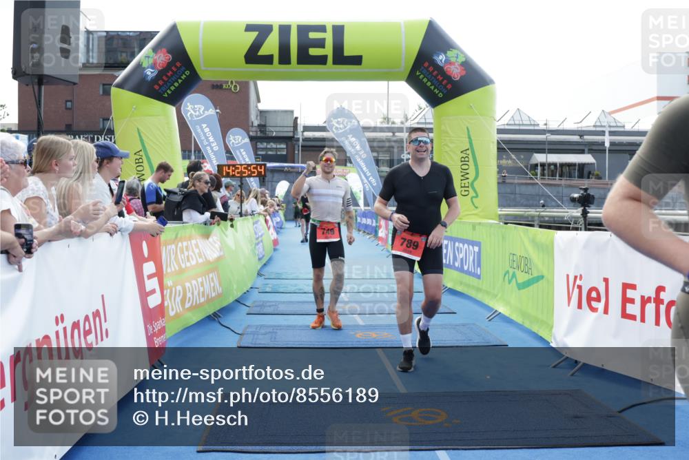 10.08.2025 - GEWOBA Citytriathlon Bremen H.Heesch http://msf.ph/oto/8556189 10.08.2025 14:25:58 Ziel 643, 749, 789, 899 meine-sportfotos.de
