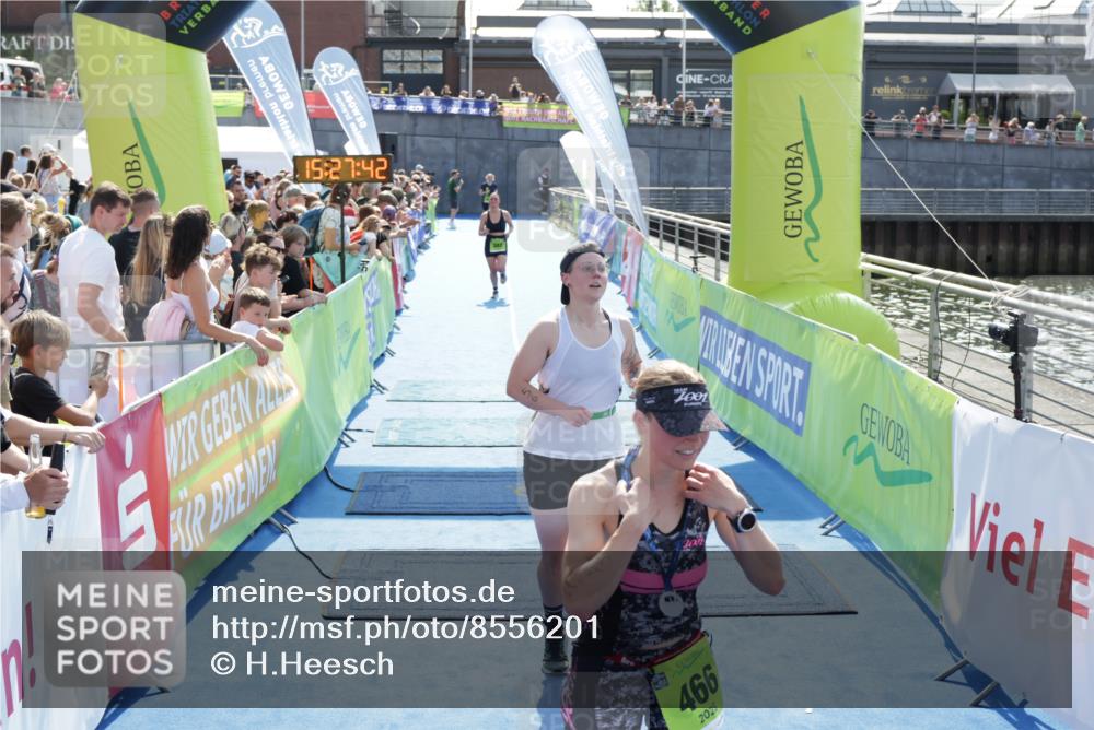 10.08.2025 - GEWOBA Citytriathlon Bremen H.Heesch http://msf.ph/oto/8556201 10.08.2025 15:27:46 Ziel 56, 382, 466 meine-sportfotos.de