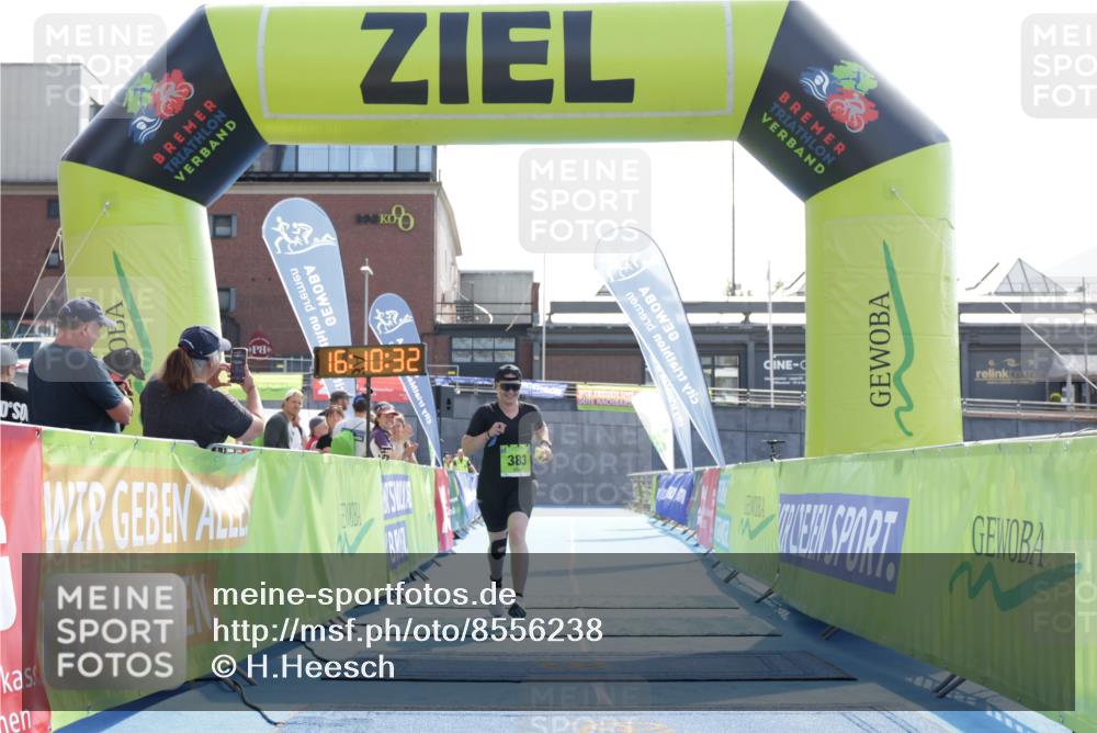 10.08.2025 - GEWOBA Citytriathlon Bremen H.Heesch http://msf.ph/oto/8556238 10.08.2025 16:10:36 Ziel 383 meine-sportfotos.de