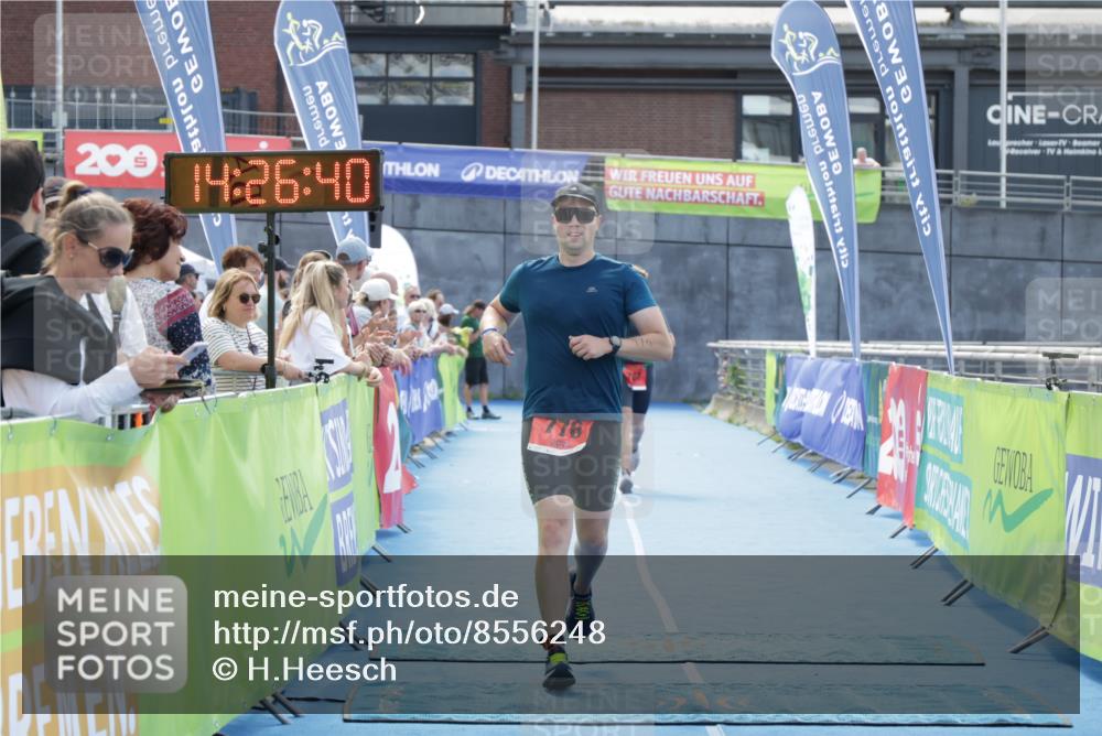 10.08.2025 - GEWOBA Citytriathlon Bremen H.Heesch http://msf.ph/oto/8556248 10.08.2025 14:26:43 Ziel 707, 776 meine-sportfotos.de
