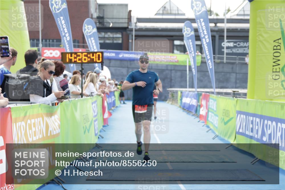 10.08.2025 - GEWOBA Citytriathlon Bremen H.Heesch http://msf.ph/oto/8556250 10.08.2025 14:26:44 Ziel 707, 776 meine-sportfotos.de