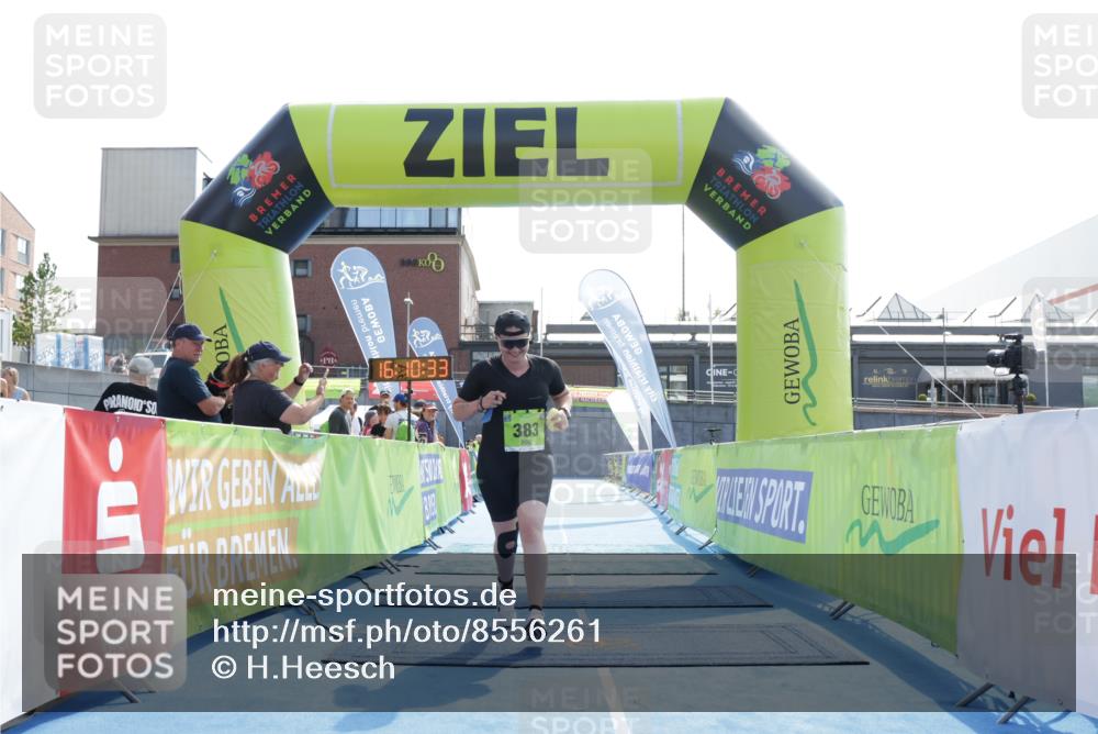 10.08.2025 - GEWOBA Citytriathlon Bremen H.Heesch http://msf.ph/oto/8556261 10.08.2025 16:10:37 Ziel 383 meine-sportfotos.de