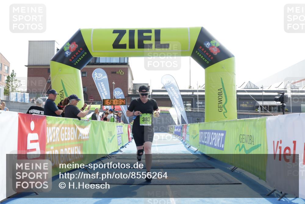 10.08.2025 - GEWOBA Citytriathlon Bremen H.Heesch http://msf.ph/oto/8556264 10.08.2025 16:10:37 Ziel 383 meine-sportfotos.de
