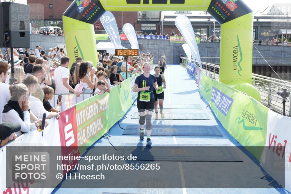 10.08.2025 - GEWOBA Citytriathlon Bremen H.Heesch http://msf.ph/oto/8556265 10.08.2025 15:28:02 Ziel 283, 395, 403 meine-sportfotos.de