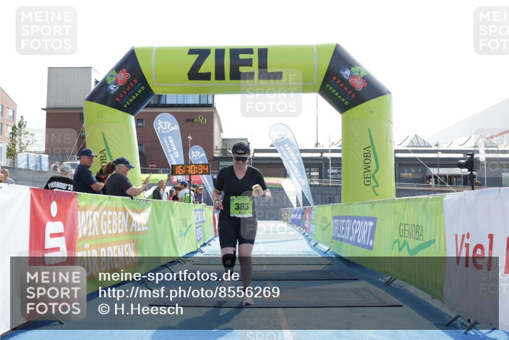 10.08.2025 - GEWOBA Citytriathlon Bremen H.Heesch http://msf.ph/oto/8556269 10.08.2025 16:10:38 Ziel 383 meine-sportfotos.de