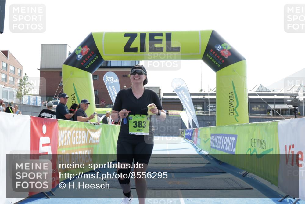 10.08.2025 - GEWOBA Citytriathlon Bremen H.Heesch http://msf.ph/oto/8556295 10.08.2025 16:10:38 Ziel 383 meine-sportfotos.de