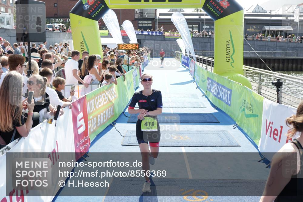 10.08.2025 - GEWOBA Citytriathlon Bremen H.Heesch http://msf.ph/oto/8556369 10.08.2025 15:28:27 Ziel 142, 166, 418, 422 meine-sportfotos.de