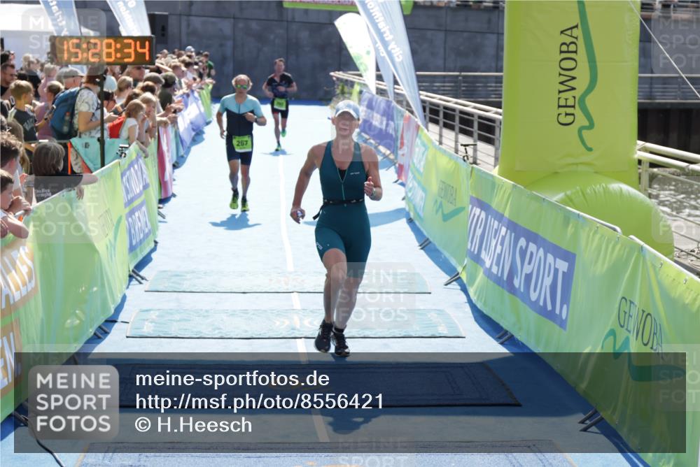 10.08.2025 - GEWOBA Citytriathlon Bremen H.Heesch http://msf.ph/oto/8556421 10.08.2025 15:28:38 Ziel 142, 202, 267, 532 meine-sportfotos.de