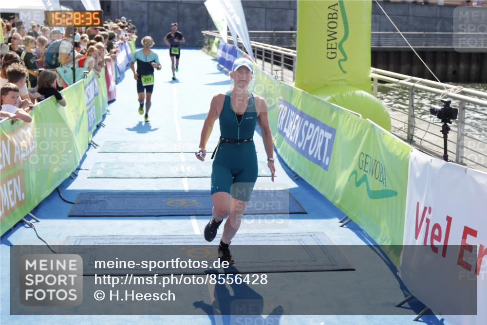 10.08.2025 - GEWOBA Citytriathlon Bremen H.Heesch http://msf.ph/oto/8556428 10.08.2025 15:28:39 Ziel 142, 202, 267, 532 meine-sportfotos.de