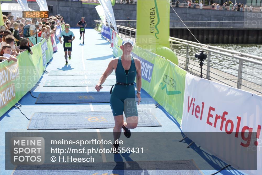 10.08.2025 - GEWOBA Citytriathlon Bremen H.Heesch http://msf.ph/oto/8556431 10.08.2025 15:28:39 Ziel 142, 202, 267, 532 meine-sportfotos.de