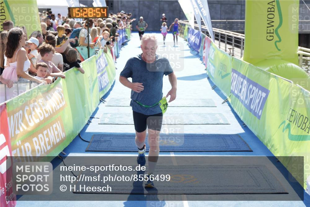 10.08.2025 - GEWOBA Citytriathlon Bremen H.Heesch http://msf.ph/oto/8556499 10.08.2025 15:28:58 Ziel 499 meine-sportfotos.de
