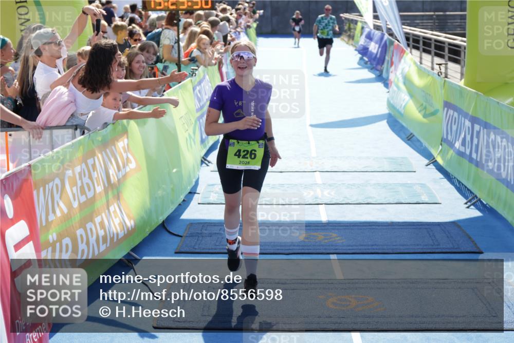 10.08.2025 - GEWOBA Citytriathlon Bremen H.Heesch http://msf.ph/oto/8556598 10.08.2025 15:29:54 Ziel 208, 221, 273, 426, 491 meine-sportfotos.de