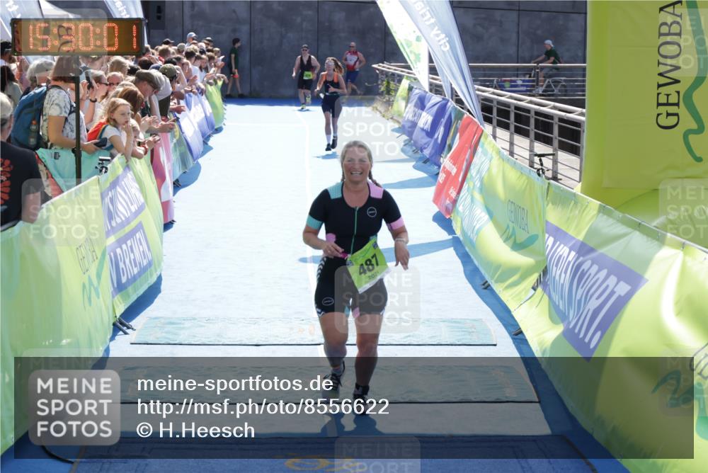 10.08.2025 - GEWOBA Citytriathlon Bremen H.Heesch http://msf.ph/oto/8556622 10.08.2025 15:30:05 Ziel 221, 405, 487 meine-sportfotos.de
