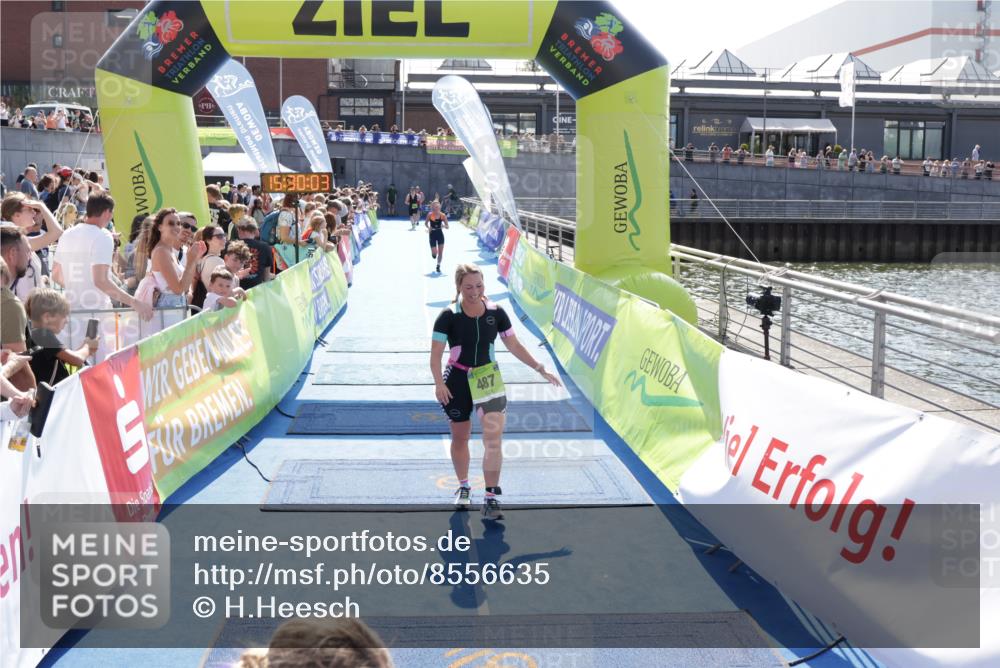 10.08.2025 - GEWOBA Citytriathlon Bremen H.Heesch http://msf.ph/oto/8556635 10.08.2025 15:30:07 Ziel 405, 487 meine-sportfotos.de
