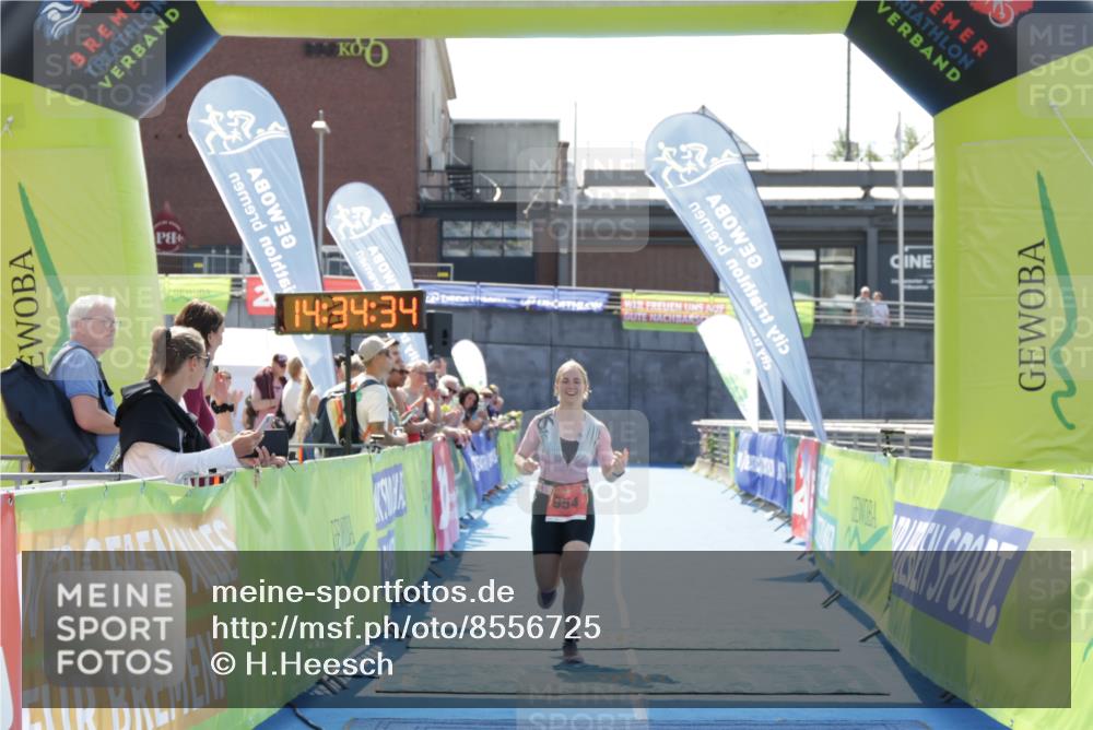 10.08.2025 - GEWOBA Citytriathlon Bremen H.Heesch http://msf.ph/oto/8556725 10.08.2025 14:34:37 Ziel 954 meine-sportfotos.de