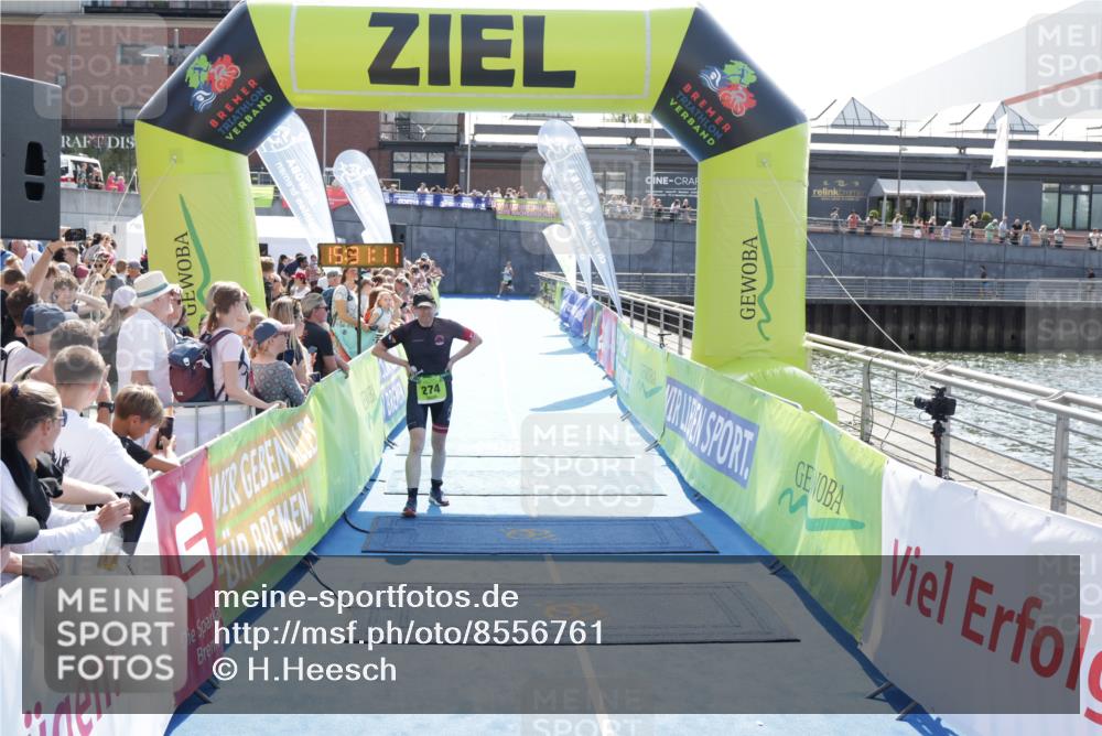 10.08.2025 - GEWOBA Citytriathlon Bremen H.Heesch http://msf.ph/oto/8556761 10.08.2025 15:31:15 Ziel 274 meine-sportfotos.de
