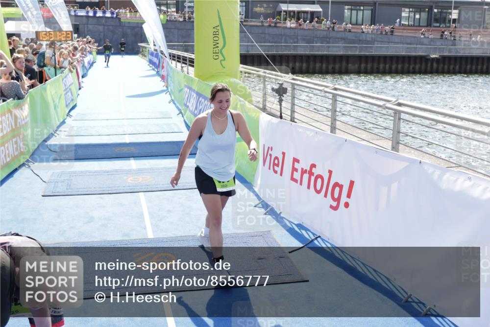 10.08.2025 - GEWOBA Citytriathlon Bremen H.Heesch http://msf.ph/oto/8556777 10.08.2025 15:31:27 Ziel 73, 376 meine-sportfotos.de