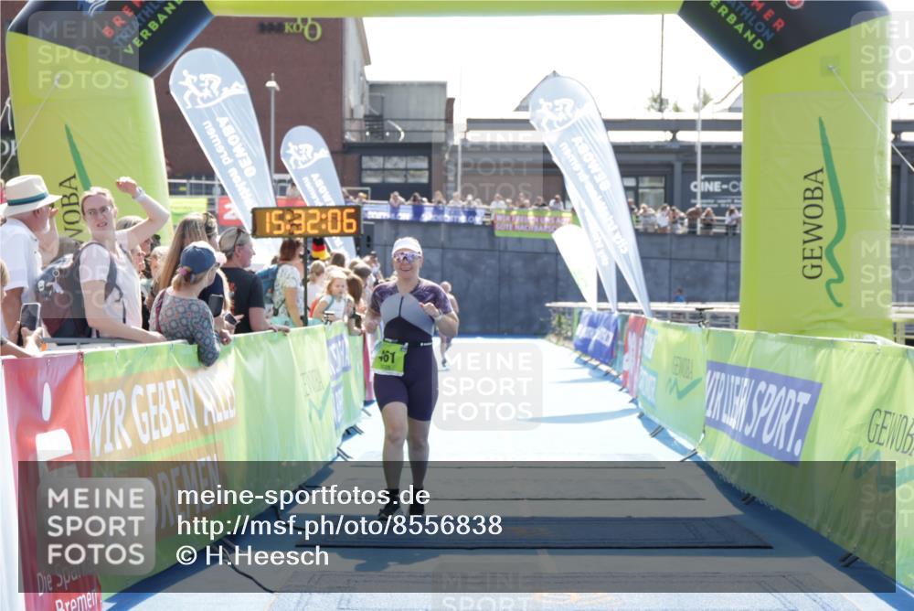 10.08.2025 - GEWOBA Citytriathlon Bremen H.Heesch http://msf.ph/oto/8556838 10.08.2025 15:32:10 Ziel 338, 411, 461 meine-sportfotos.de