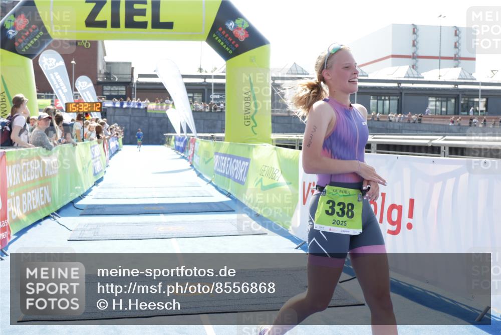 10.08.2025 - GEWOBA Citytriathlon Bremen H.Heesch http://msf.ph/oto/8556868 10.08.2025 15:32:16 Ziel 338, 461 meine-sportfotos.de
