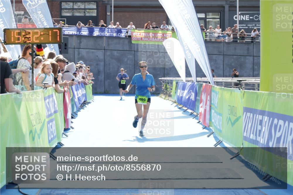 10.08.2025 - GEWOBA Citytriathlon Bremen H.Heesch http://msf.ph/oto/8556870 10.08.2025 15:32:21 Ziel 338, 469 meine-sportfotos.de