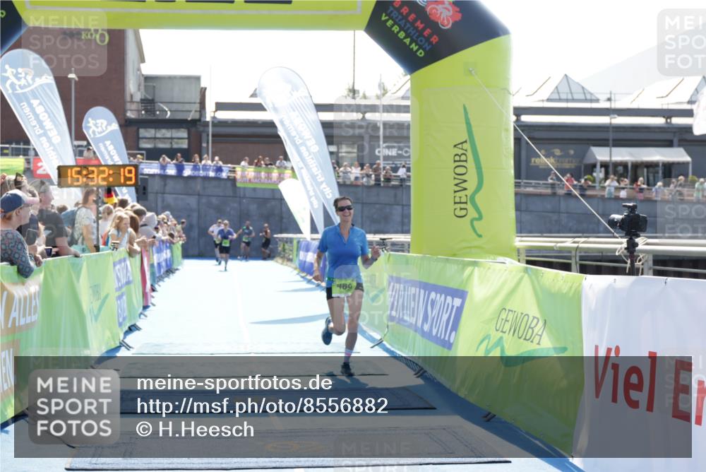 10.08.2025 - GEWOBA Citytriathlon Bremen H.Heesch http://msf.ph/oto/8556882 10.08.2025 15:32:23 Ziel 469 meine-sportfotos.de