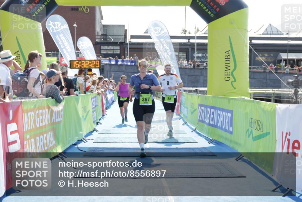 10.08.2025 - GEWOBA Citytriathlon Bremen H.Heesch http://msf.ph/oto/8556897 10.08.2025 15:32:33 Ziel 28, 189, 367, 448, 457 meine-sportfotos.de